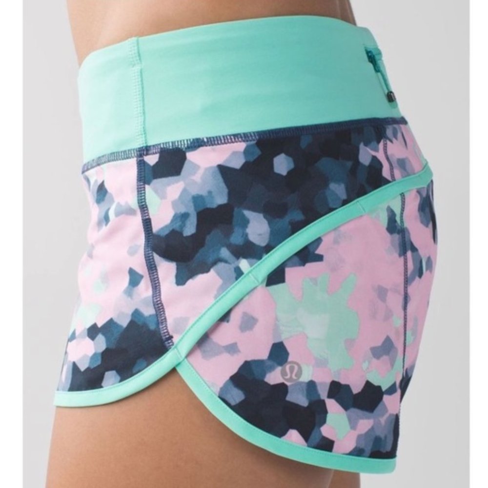NWT Lululemon Clouded Dreams Speed Shorts, SZ 4